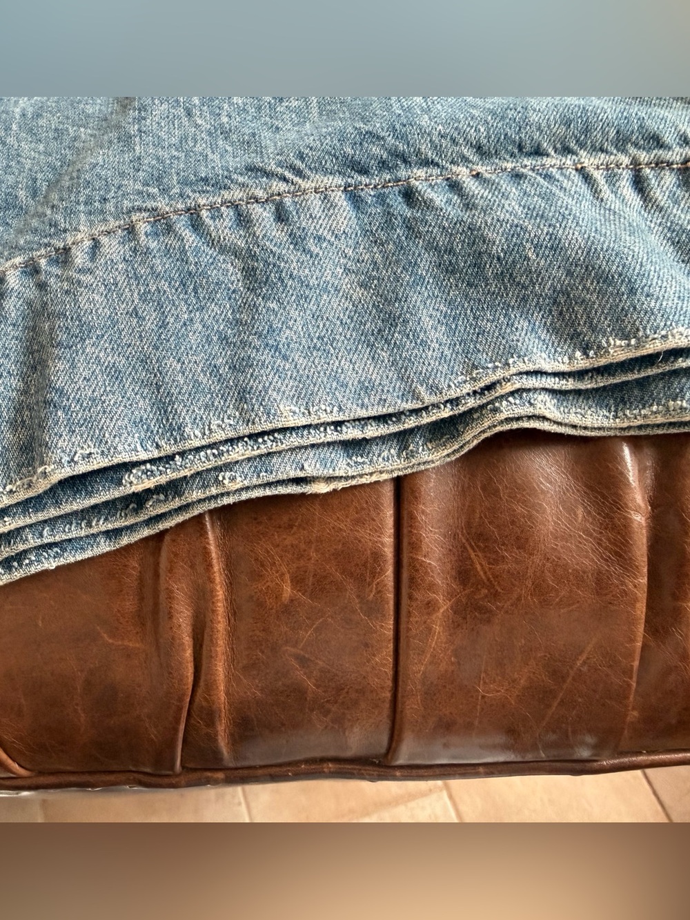 We The Free Medium Blue Denim Jeans with Contrast Stitching - Picture 9 of 9
